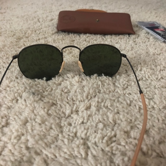 NEW RAYBANS!! - Picture 5 of 7